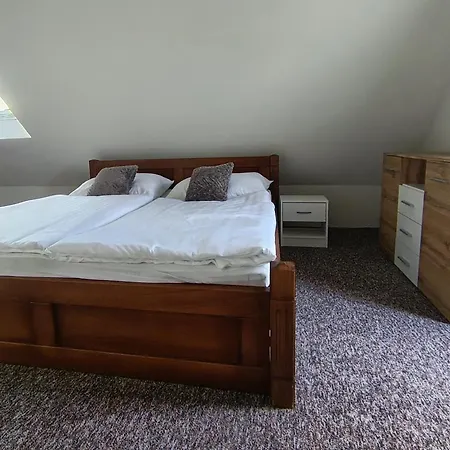 Villa Domcek U Alberta Vrbov